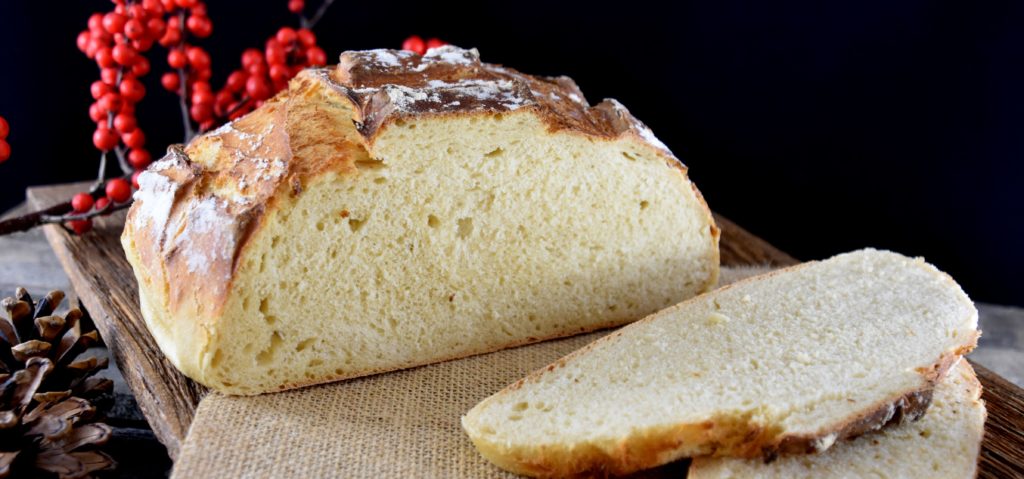 Knusprige Joghurt-Kruste Brot Dutch oven Rezept by ninakocht.de